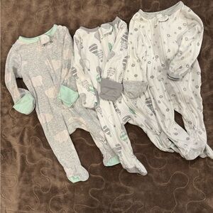 Cloud Island sleeper set, zipper, 0-3 months, gently used.